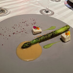 エノテーカ ピンキオーリ - アスパラガス、桜鱒マリネ、美味