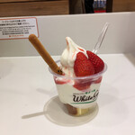 ミルク&パフェ よつ葉ホワイトコージ - 