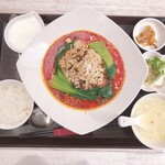 御膳房 - 汁なし坦々麺 1100円