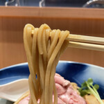 ラーメンWalkerキッチン - 羽田製麺の麺