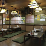 信長 - 座敷エリア一部と短尺メニュー一部