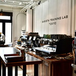 アンリミテッド コーヒー バー - 店内│２階