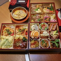 鶏一輪 - 鶏和輪箱膳(12,000円)