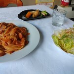 レストランおとめ - ナポリタン　いろいろ付いてきた
