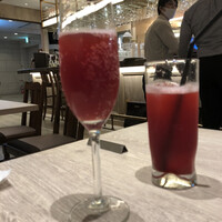 ゴドノフ東京 丸ビル店 - 