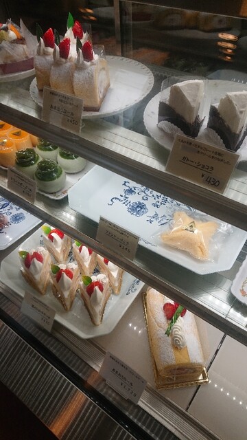 アントニオ 東員 ケーキ 食べログ