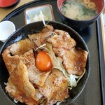 大宮国際カントリークラブレストラン - 炙り豚丼 ネギ抜きです。実際は、ネギが乗ってます