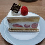 パティスリー・ラ・ノブティック - 苺のショートケーキ390円