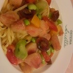 オステリア　アリエッタ - ９月　パスタ＝「桃とトマトの冷製リングエッティーネ」（西条の最上の井戸水で冷やしたパスタ）　