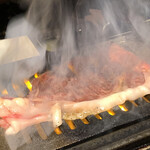 黒毛和牛焼肉 白か黒 - 