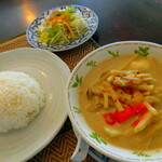 タイ料理ハウス ピサヌローク - グリーンカレーのランチセット