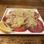松阪牛炭火燒肉Maruyoshi 鈴鹿店 - 名物・ネギ塩タン