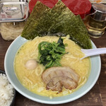 Yokohama Iekei Ramen Konshinya - 豚骨ラーメン（醤油）