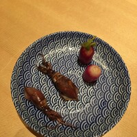 まんてん鮨 日比谷オクロジ店 - ホタルイカとラディッシュ