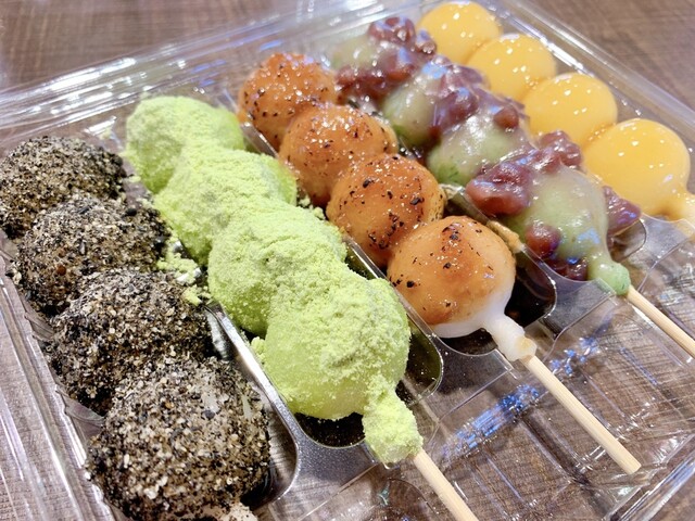 山岸ちまき本舗 本店 氷見 和菓子 食べログ