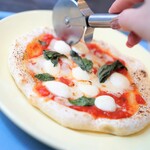 キッチン エムズ - ピザカッターまでついてる心配り