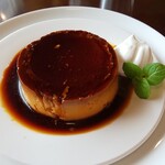 カフェ ルーム ビー - プリン