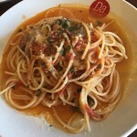 チュカテ - Cセット（前菜、パン、パスタ、メイン）¥1,600
      本日のパスタ：生ハムとナスのトマトソース
      メイン：豚バラと手羽先のポトフ