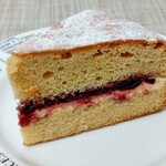 サンデーベイクショップ - ヴィクトリアケーキ ラズベリージャム ￥480
      ヴィクトリアは娘がめちゃめちゃ気に入ってました