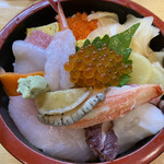鶴亀鮨 - 上海鮮丼