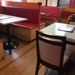 レスンガ - 内観