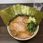 Zuizui - チャーシュー麺、海苔増し
