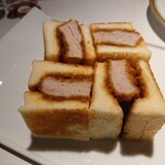 洋食 つばき - 黒豚ヒレカツサンド