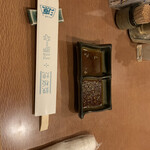 Suteki Hausu Minamoto - 予約していたので　もうタレとお箸がセットされていました(^^)
                      