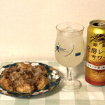 たこ焼き 蛸々 - 料理写真:ソースたこ焼きで発酵レモンサワーをゴクゴク！
