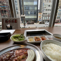 十勝ハーブ牛焼肉 MONMOM - 