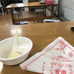 華龍商事 - イートイン出来ます。