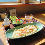 海あかり - 料理写真:シーフードピラフ