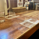 かつれつ四谷たけだ - シールド装備した