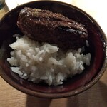 Hikiniku To Kome - 飯に乗せて頂きます。