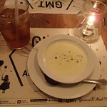 グリニッチミールタイム - サービスで出してくれた枝豆の冷製スープ