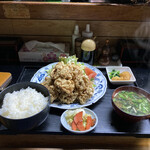 マルホ - 鳥唐揚げ定食（¥710）