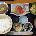 季さく - お刺身セット定食 もつ煮