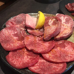 Yakiniku Karubiyawasshoi - 牛タンランチ