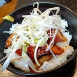 ガキ大将 - 豚ﾄﾛﾁｬｰｼｭｰ丼858円