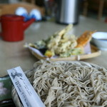 手打ちそば　かつら - 舞茸天ぷらと蕎麦