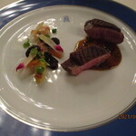 トゥールダルジャン - 肉料理（幼鴨のロースト　モリユール茸とホワイトアスパラガスのモルネー仕立て）