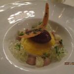 トゥールダルジャン - デザート（パイナップルとココナッツ香るブラマンジェ　トンカ豆風味のチョコレートソルベ）