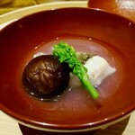 温石 - 「鮃の酒蒸し　椎茸と菜の花」いつもながら清らかなお出汁。椎茸の味の濃さに驚く