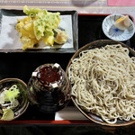 そば処 奥沢 - 天ぷらと大盛りの蕎麦