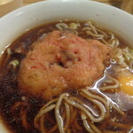 一〇そば - かき揚げをひっくり返すとこうだ！