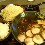 江戸一ラーメン - チャーシューつけ麺（７３０円）と小ライス（１２０円）