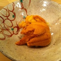 木挽町 とも樹 - ２種類の雲丹　下には酢飯が