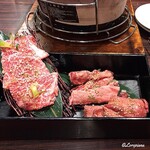 牛庵 - 胡四の牛王 特選肉重箱盛