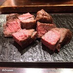 牛庵 - 和牛の赤身塊グリル