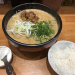 らーめん専門店 ドラゴンマン - 坦々麺は追い飯と杏仁豆腐が付きます